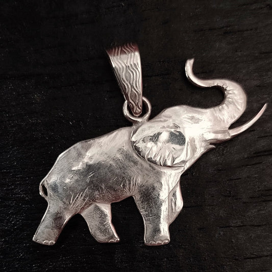 Éléphant  (commande personnalisée)