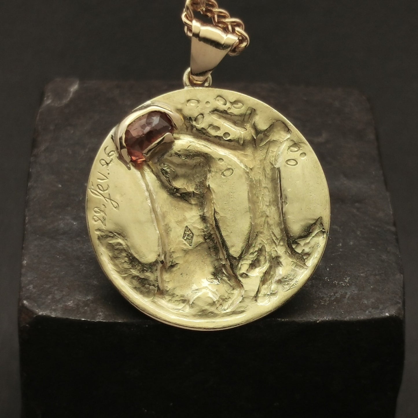 Ours et ruche sauvage (Commande personnalisée)